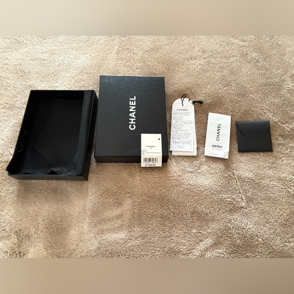 CHANEL Caviar Skin Tri-Fold Wallet Flap Wallet Black - Picture 8 of 12